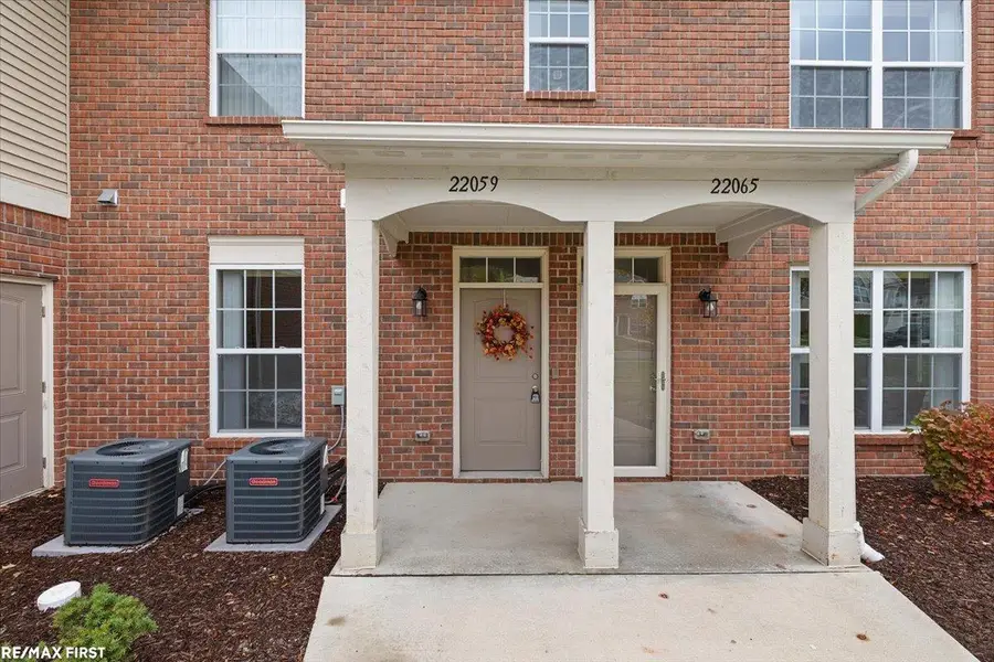 22059 Aberdeen #71, Macomb, MI 48042 - Image #3