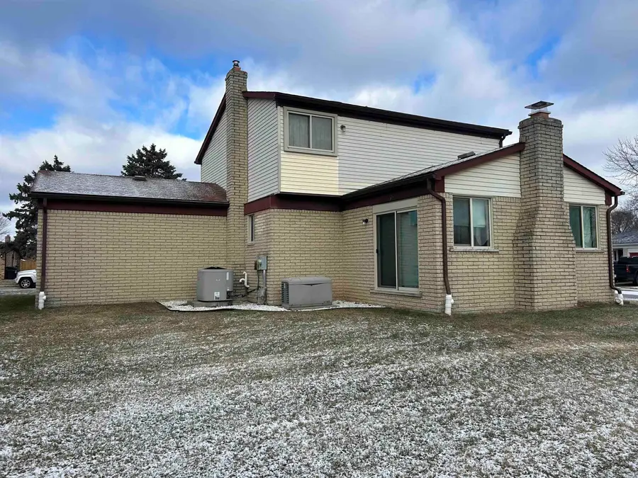 31690 Joann, New Baltimore, MI 48047 - Image #3