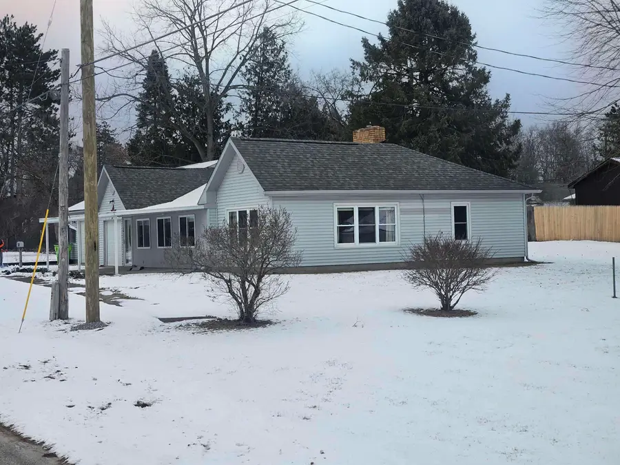 326 Blondin, Pinconning, MI 48650 - Image #2