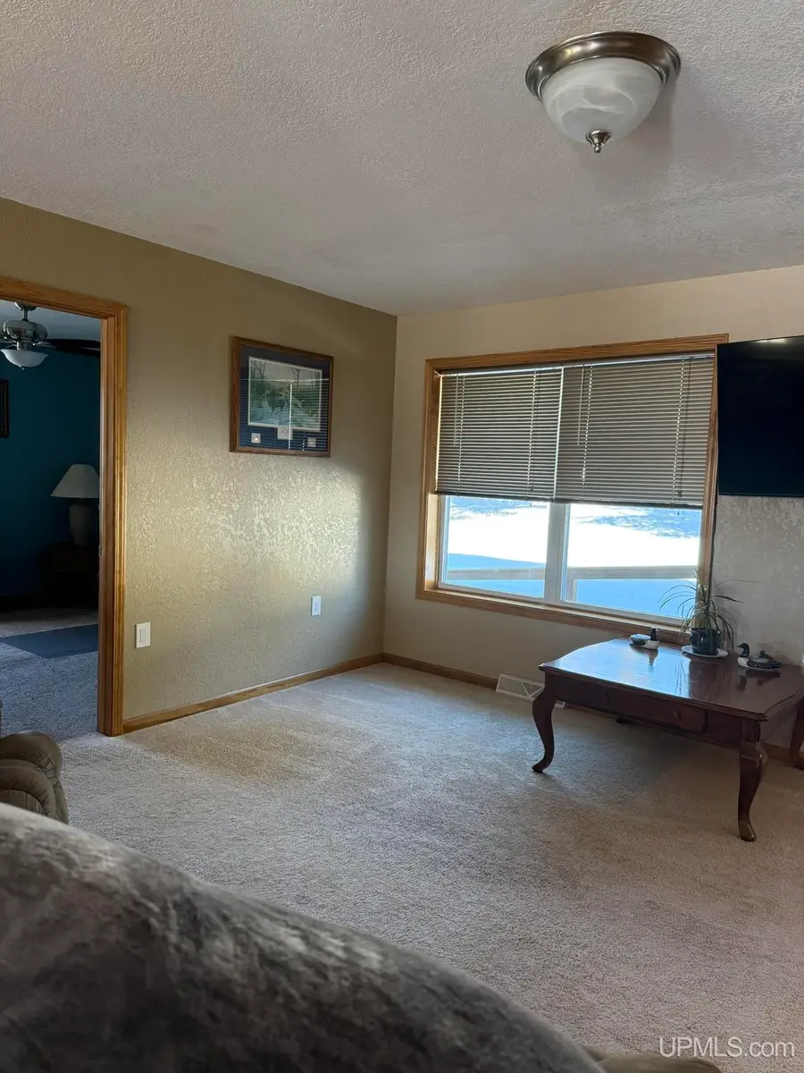 916 Coolidge, Kingsford, MI 49802 - Image #2