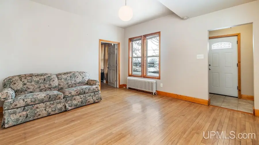 837 S Stephenson, Iron Mountain, MI 49801 - Image #2