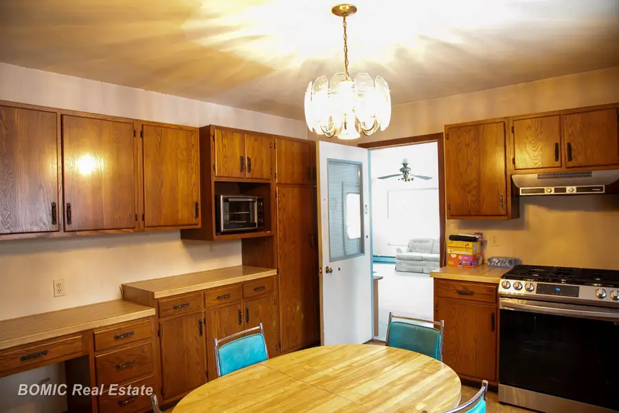 3775 W Saginaw, Vassar, MI 48768 - #2