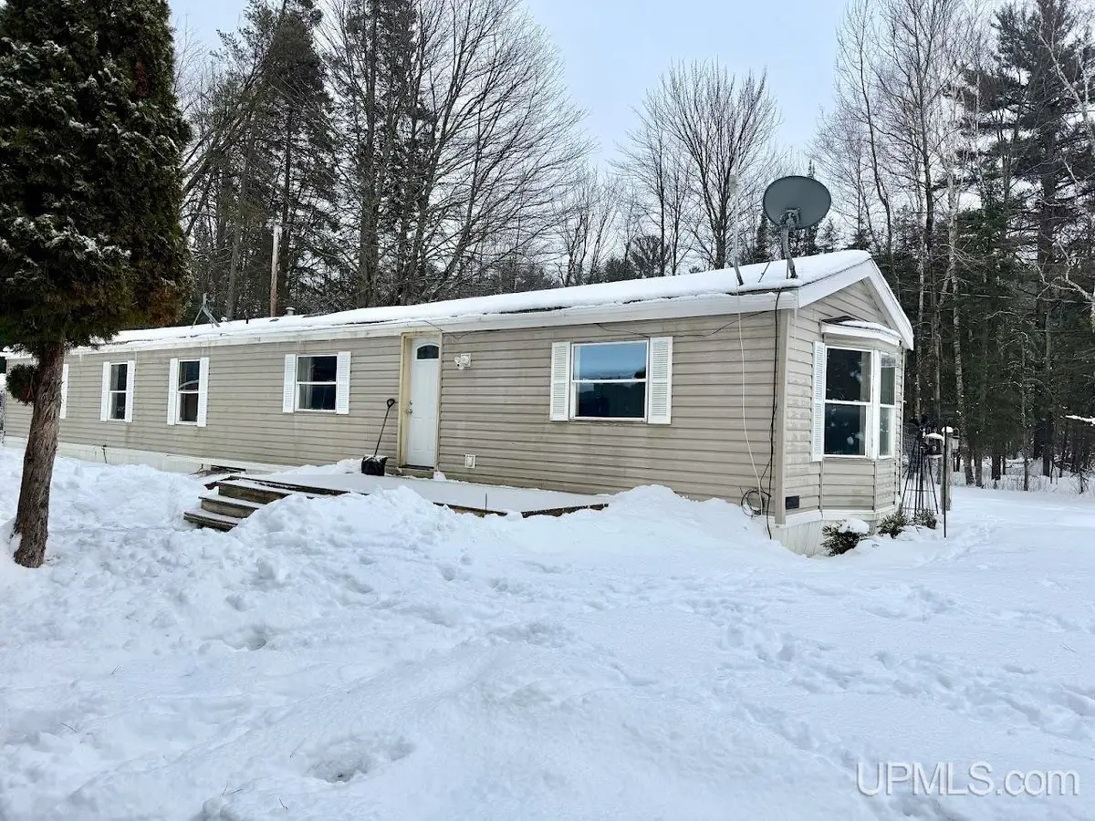 7896 O, Gladstone, MI 49837 - Image #1