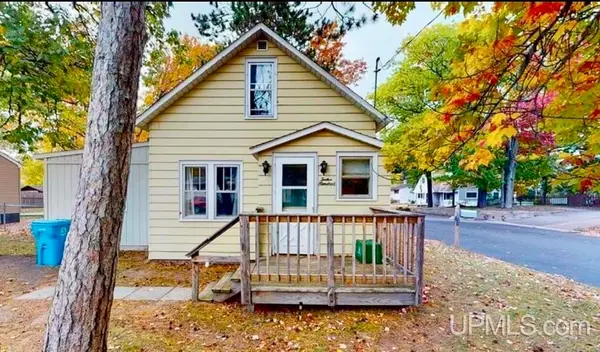 1200 Waldo, Marquette, MI 49855