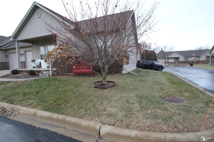5270 Sprucewood #Unit 14, Monroe, MI 48161 - Image #2