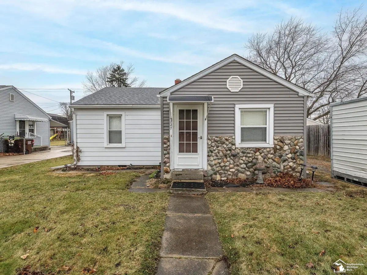 227 Huber, Monroe, MI 48162 - #1