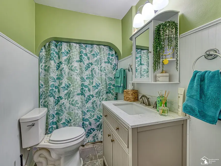 227 Huber, Monroe, MI 48162 - #3