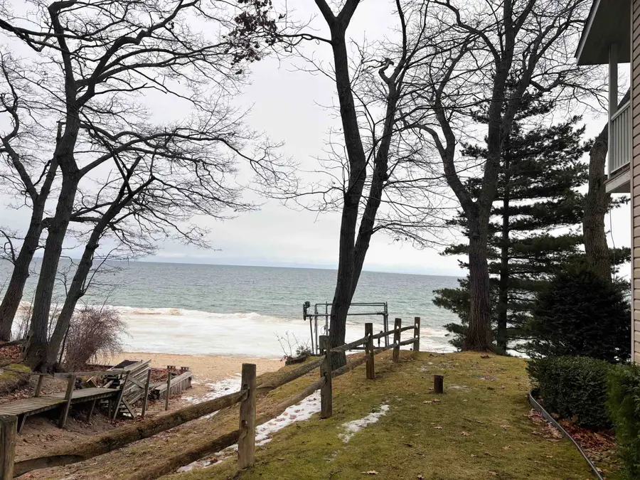 725 S Crescent, Au Gres, MI 48703 - Image #3