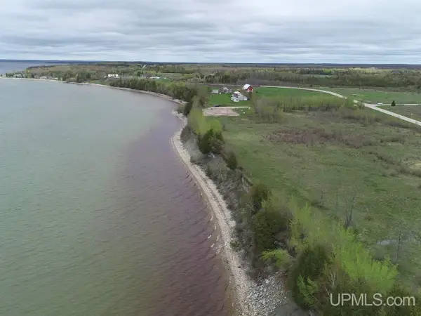 5 acres Co 513 T, Rapid River, MI 49878