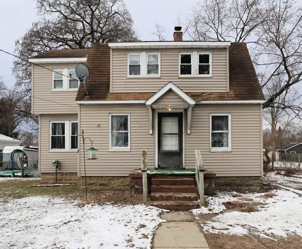 245 N Saginaw, Montrose, MI 48457