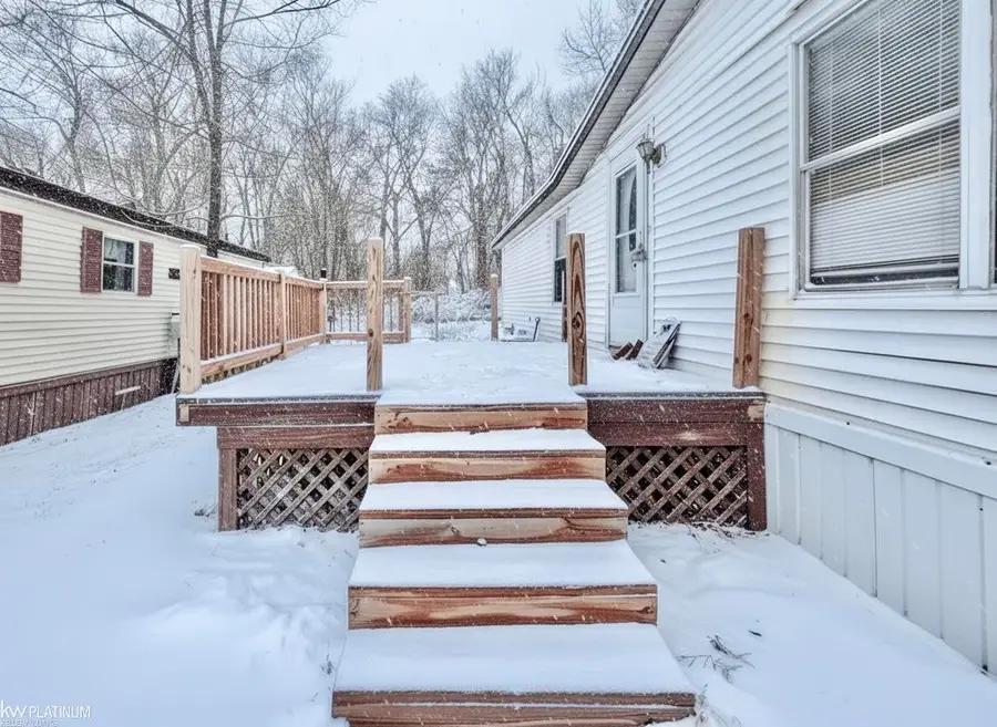 443 Brookhollow, Oxford Charter Township, MI 48471 - Image #3