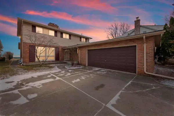 30014 Jefferson, Saint Clair Shores, MI 48082