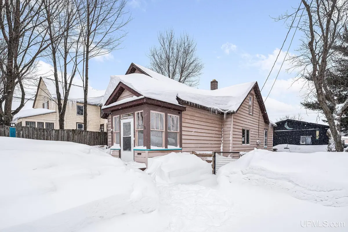 141 Vine, Ishpeming, MI 49849 - Image #1