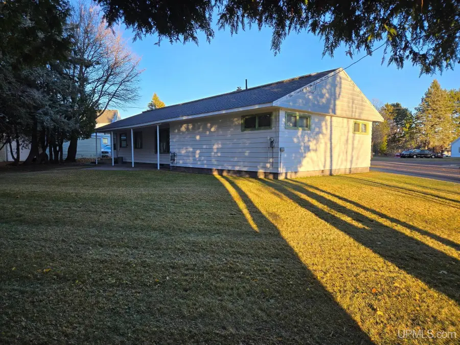 519 Lake Linden, Calumet, MI 49913 - Image #3