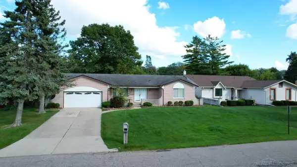37210 Almont, Sterling Heights, MI 48310