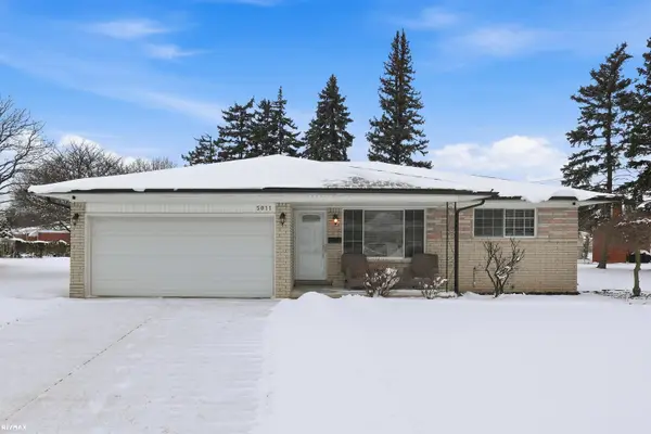 5011 Rockdale, Sterling Heights, MI 48310