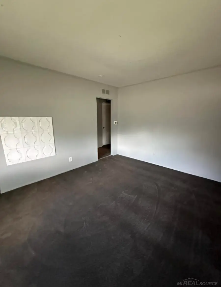 17705 Longfellow, Roseville, MI 48066 - Image #2