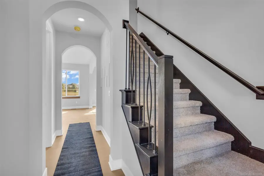 42419 Magnolia, Sterling Heights, MI 48314 - #3