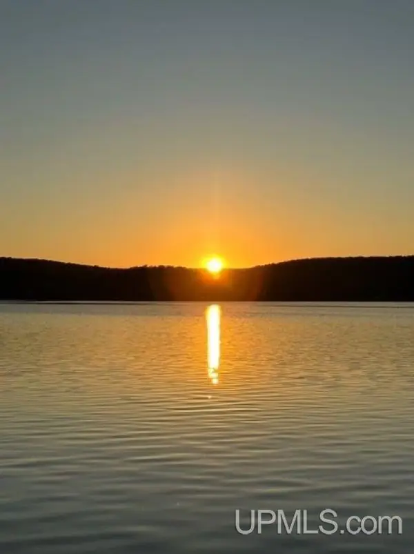 253 E Lake Emily, Crystal Falls, MI 49920