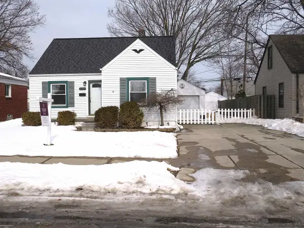 21601 Kramer, Saint Clair Shores, MI 48080