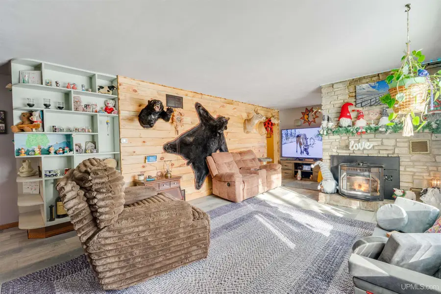 5444 W Us2, Manistique, MI 49854 - Image #3