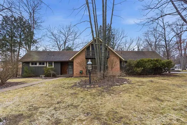 4905 Sturgeon Creek, Midland, MI 48640