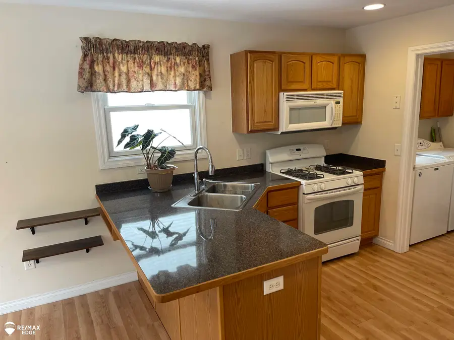 4459 Cross Creek, Burton, MI 48509 - Image #3