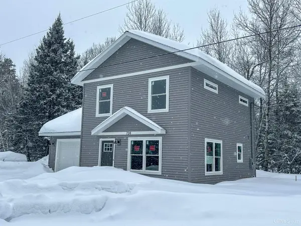 724 N Horseshoe Lake, Gwinn, MI 49841