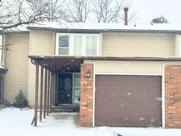 527 Oakbrook, Flushing, MI 48433