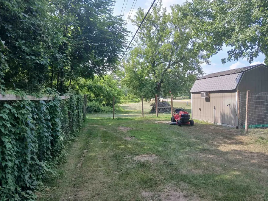 423 W Railway, Coleman, MI 48618 - Image #3