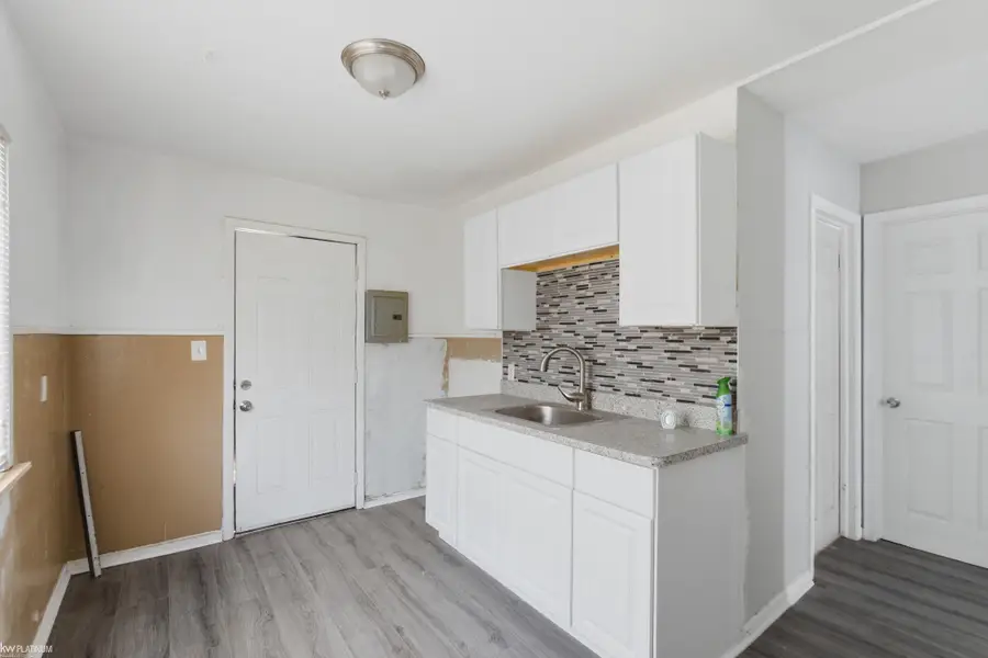 7084 Rivard, Warren, MI 48091 - Image #2