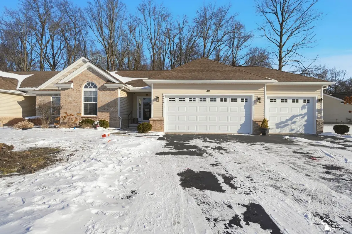 8010 Timber Wood #14, Temperance, MI 48182 - Image #1