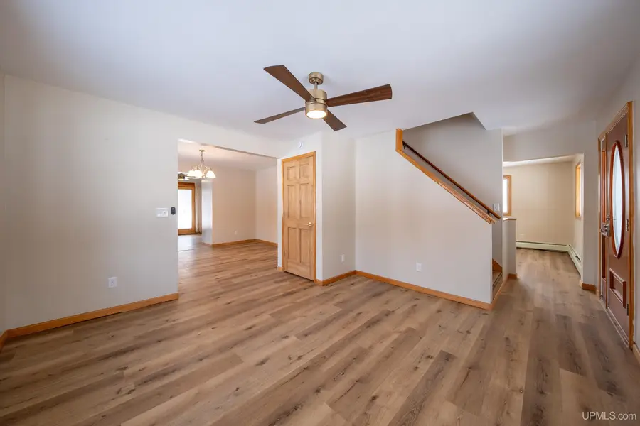 156 N Low, Gwinn, MI 49841 - Image #3