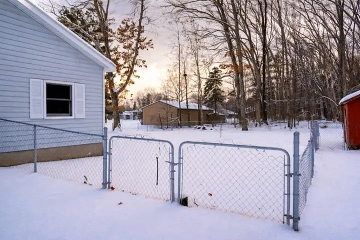 299 Parklane, Harrison, MI 48625 - Image #3