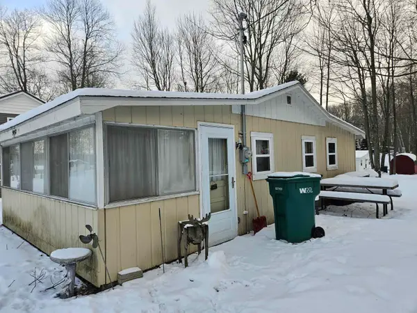 5042 Wedgewood, Harrison, MI 48625