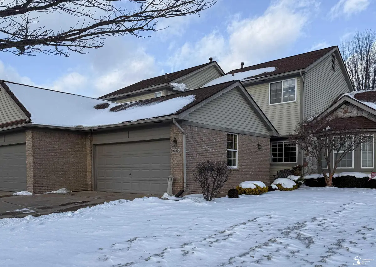 22901 Woodcreek #61, Taylor, MI 48180 - Image #1