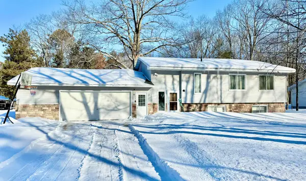 4 Park, Gladstone, MI 49837