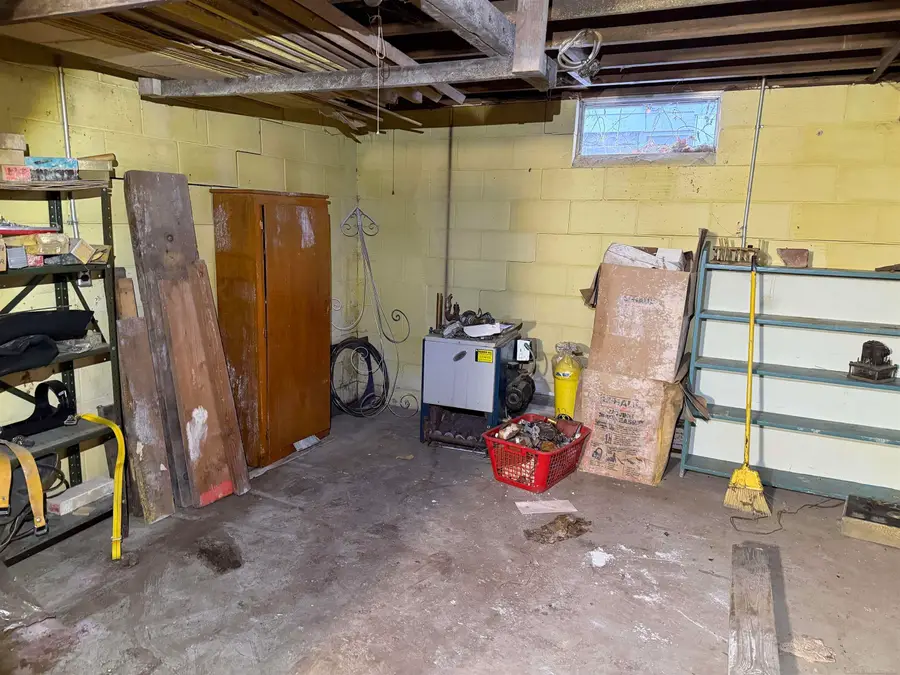 1521 Greenwich, Saginaw, MI 48602 - Image #3