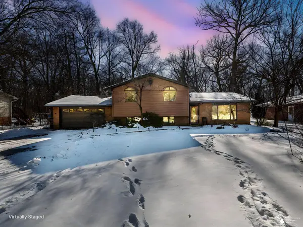 3447 Woodmont, Lambertville, MI 48144