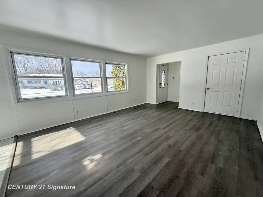 3310 Lexington, Saginaw, MI 48601 - Image #2
