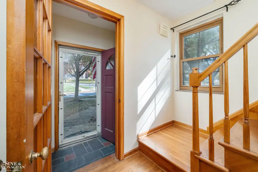 201 Mcmillan, Grosse Pointe Farms, MI 48236 - #2