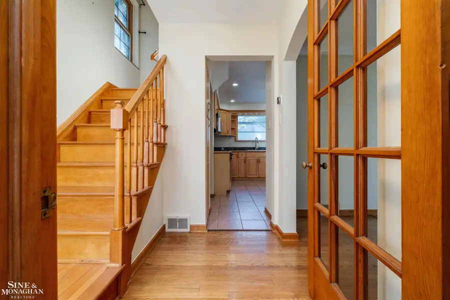 201 Mcmillan, Grosse Pointe Farms, MI 48236 - #3