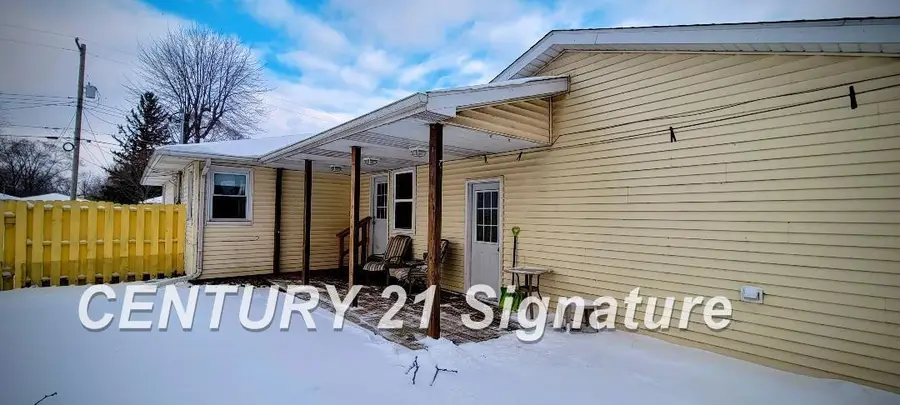 616 Sunnyside, Chesaning, MI 48616 - Image #2