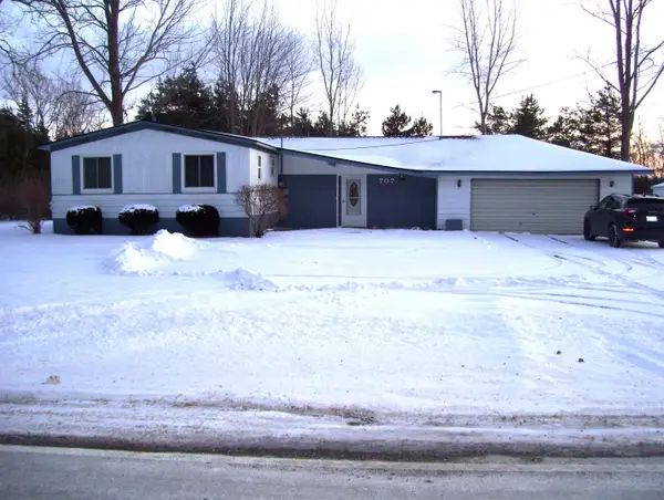 707 W Linwood Rd., Linwood, MI 48634