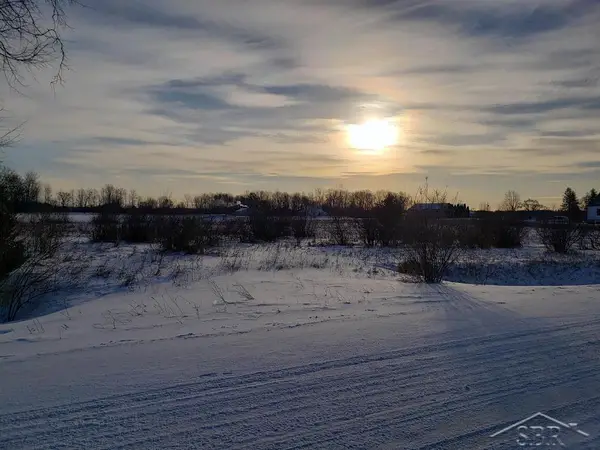 5120 N Five Mile, Hope, MI 48628