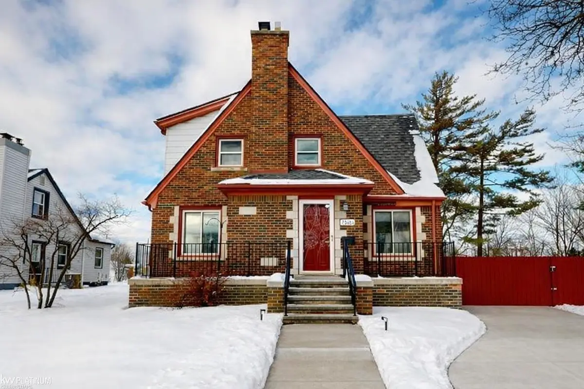 7535 Henry, Center Line, MI 48015 - #1