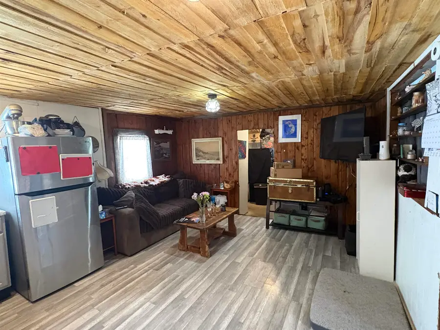 212 W Park, Harrison, MI 48625 - Image #2