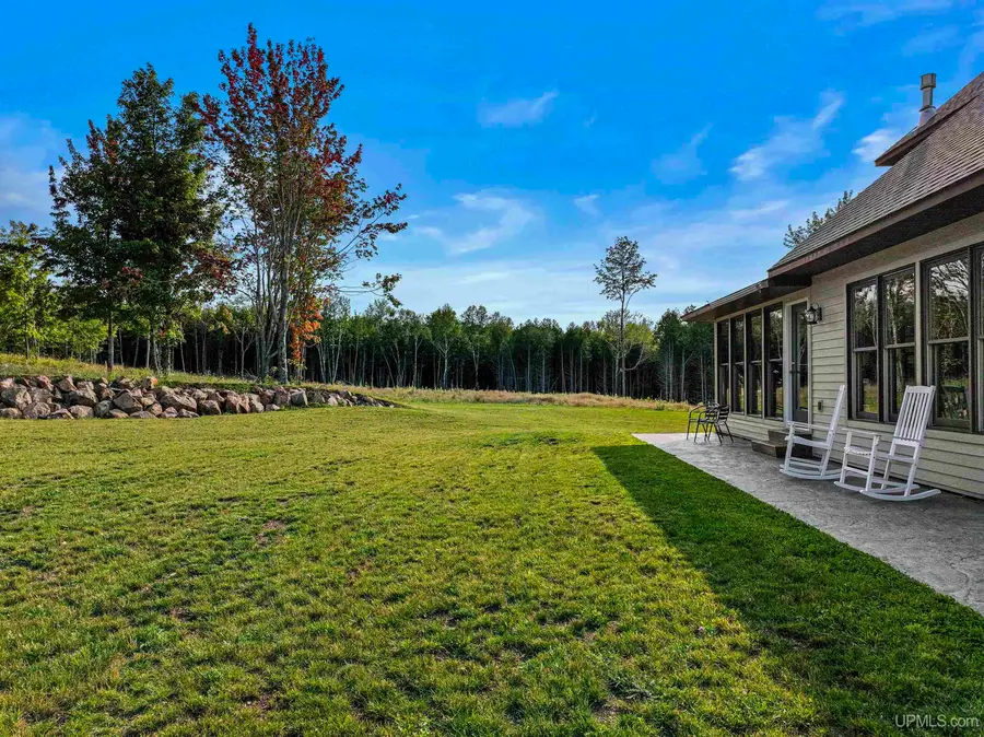 47212 Main, Houghton, MI 49931 - Image #3