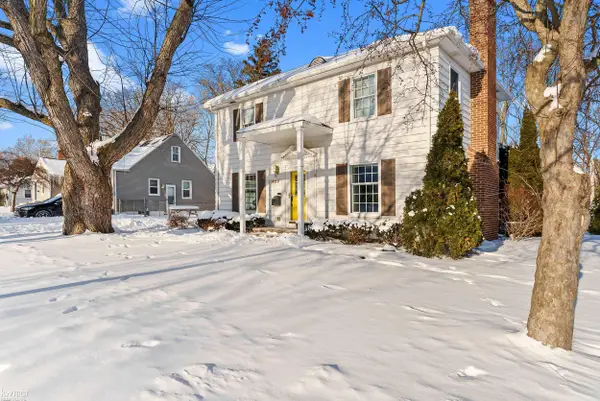 11829 Stuart, Grand Blanc, MI 48439