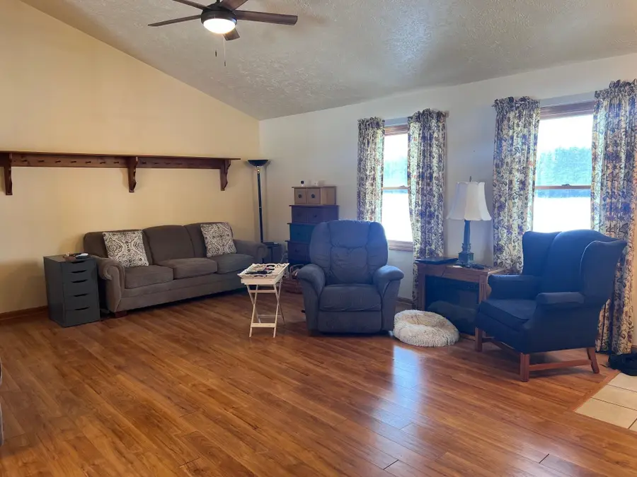 651 Beard, Perry, MI 48872 - #3